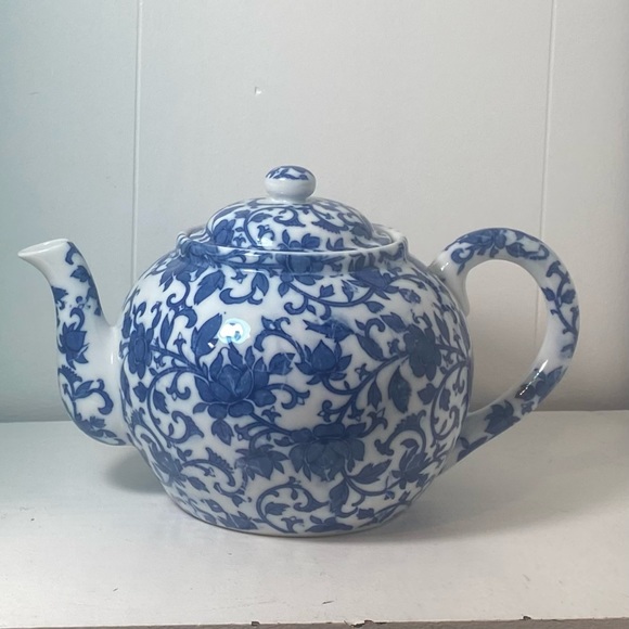 Williams Sonoma Kitchen Williams Sonoma Bluewhite Teapot Never Used